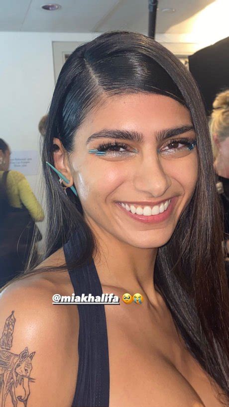 mia khalifa pic|Mia Khalifa Nude Porn Pics